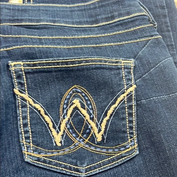 Wrangler Women's Indigo Straight Leg Jeans - Picture 9 of 13